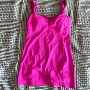 Lululemon tank size 6